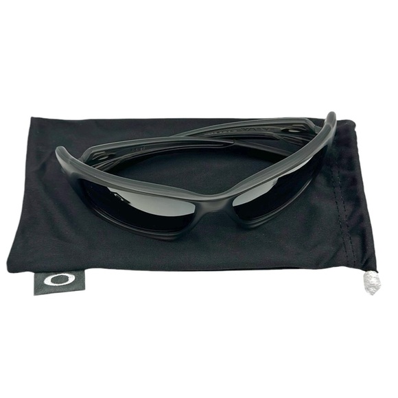 Oakley Valve 60mm Polarized Wrap Sunglasses - Picture 14 of 15